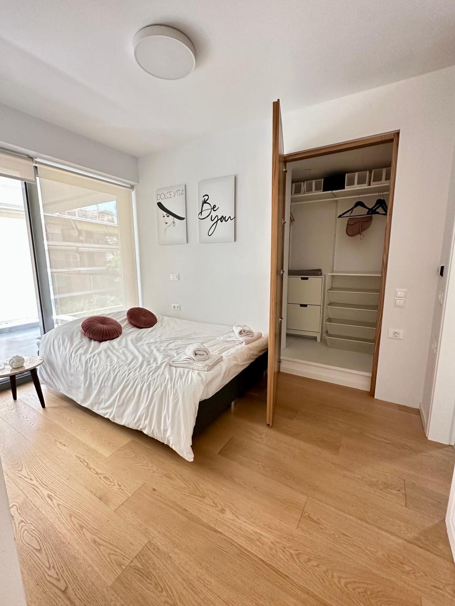 Apartamento Serena At Athens Riviera Vári Exterior foto